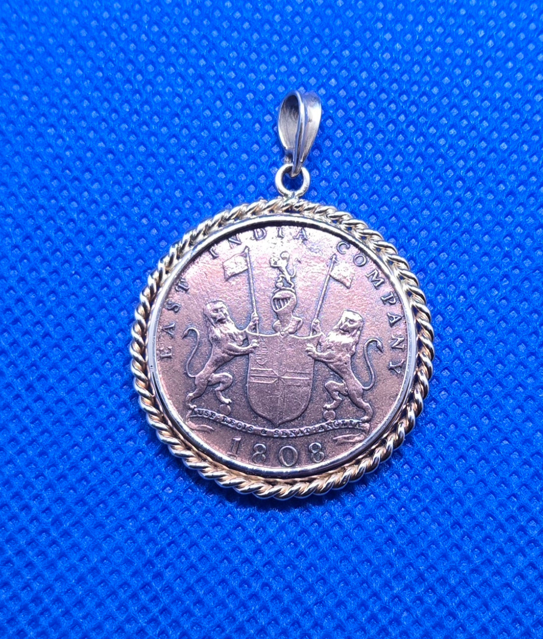 Admiral Gardner GOLD PENDANT X Cash