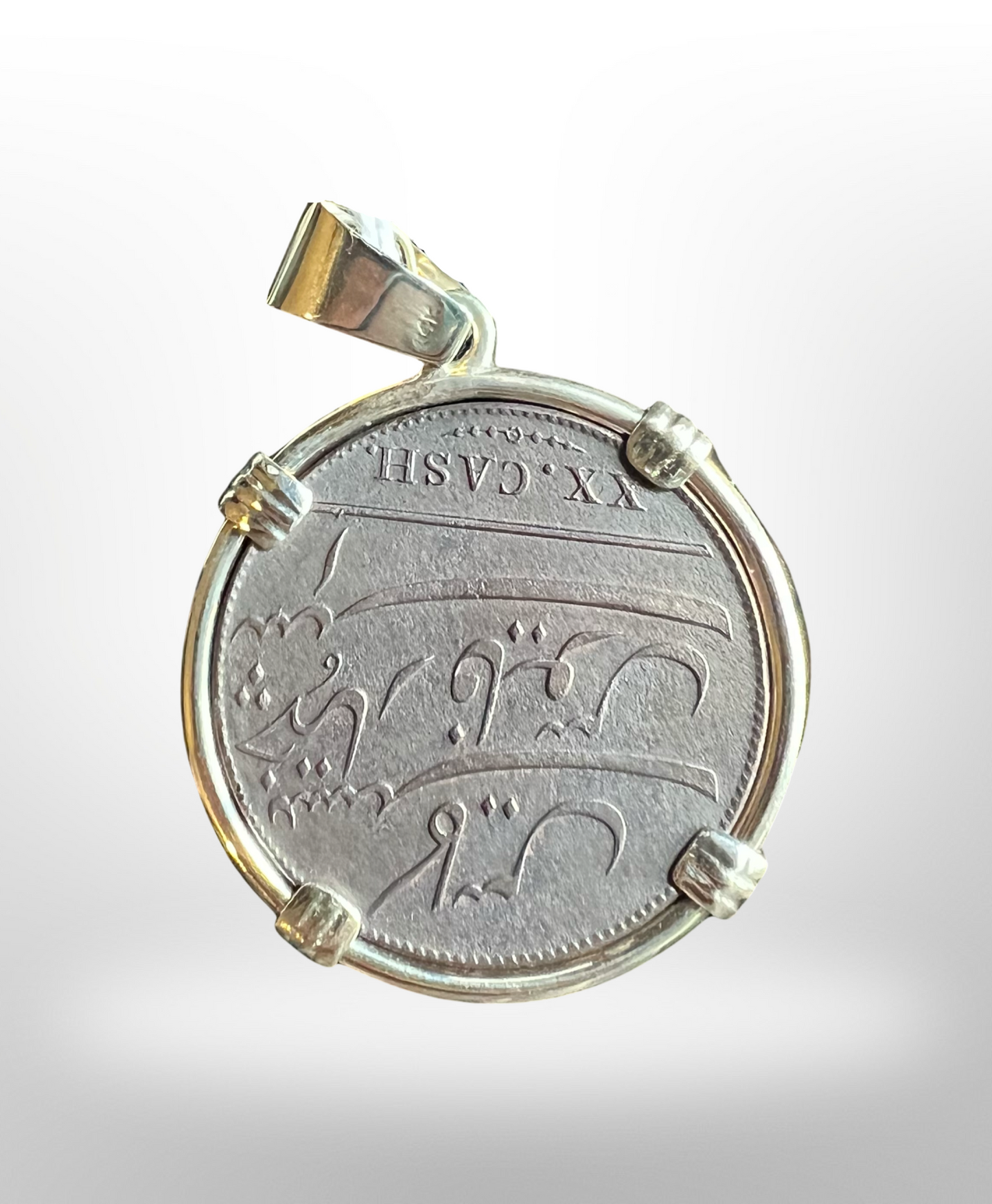 Admiral Gardner GOLD PENDANT XX Cash