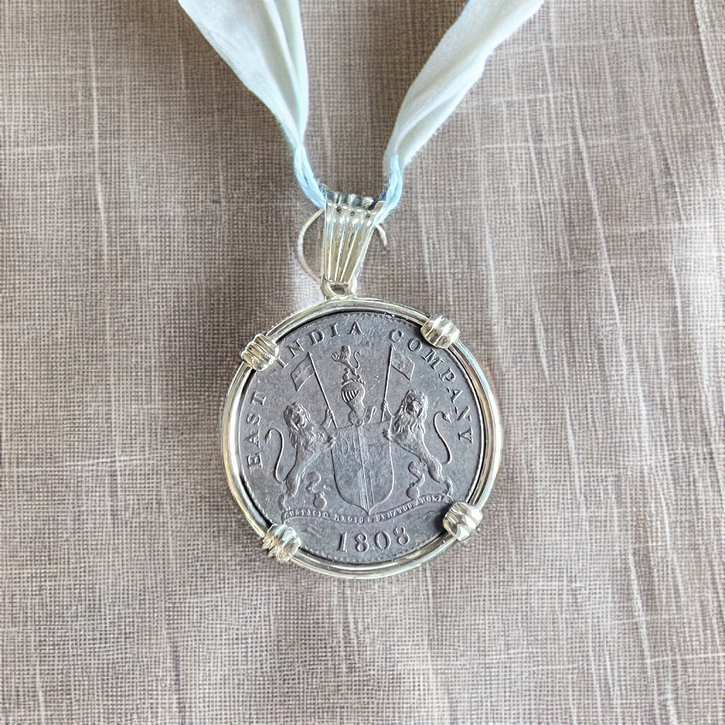 Admiral Gardner GOLD PENDANT XX Cash
