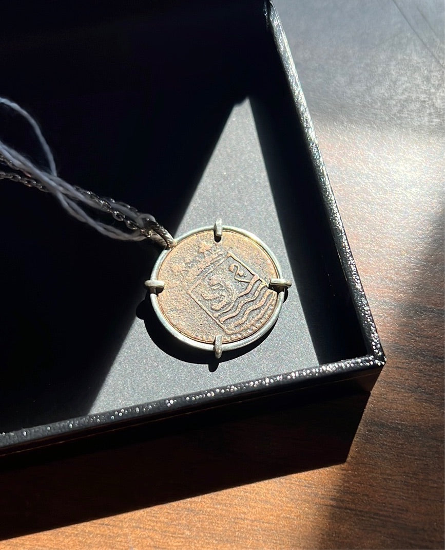 VOC DUIT Bredenhof SILVER PENDANT with SILVER CHAIN