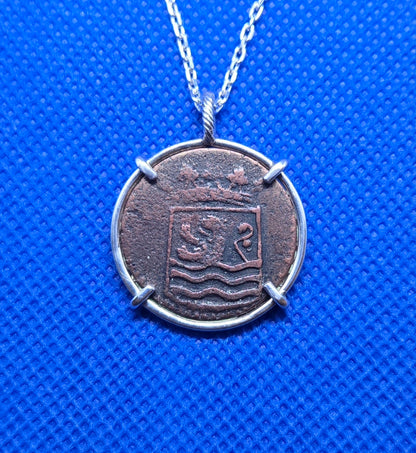 VOC DUIT Bredenhof SILVER PENDANT with SILVER CHAIN