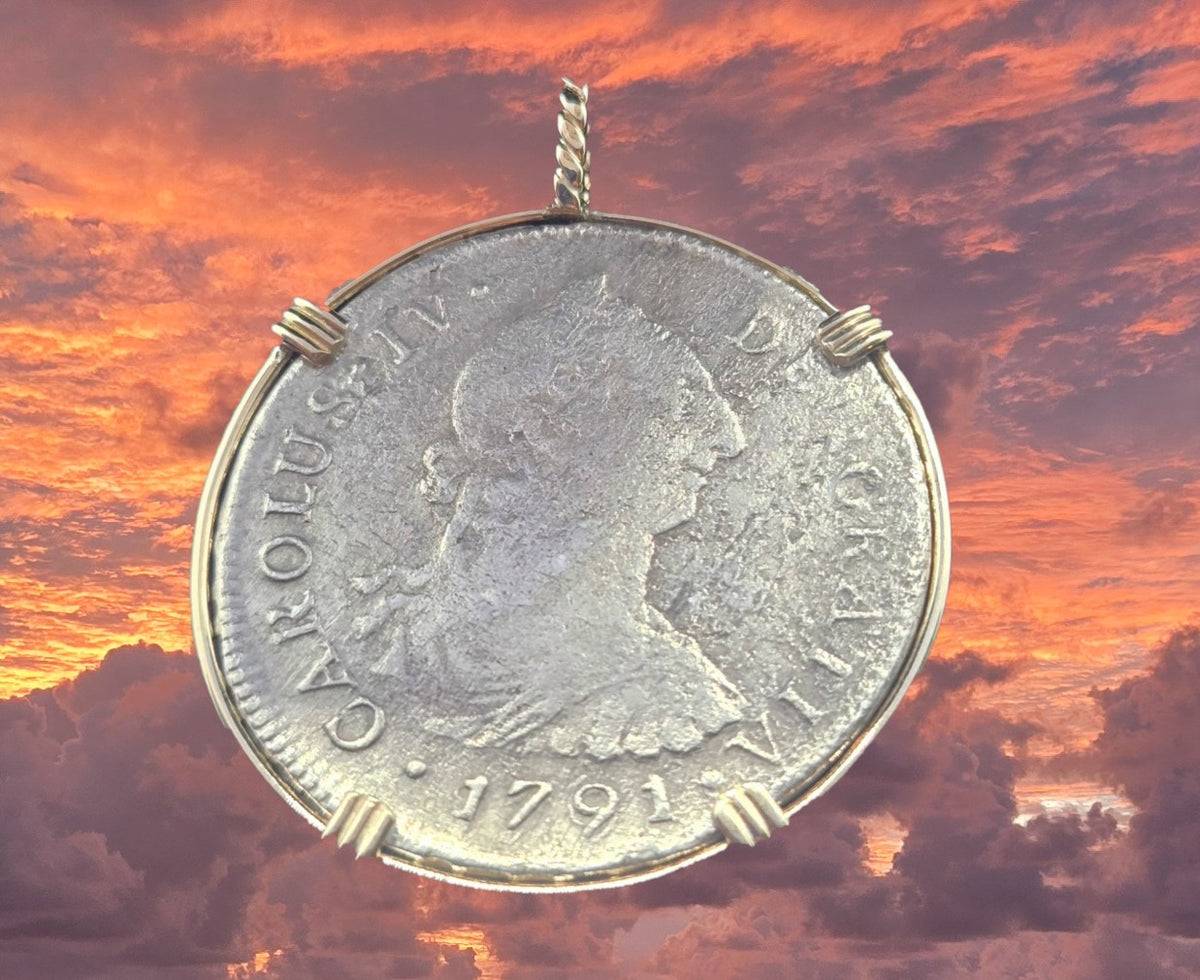4 Reale Gold Pendant