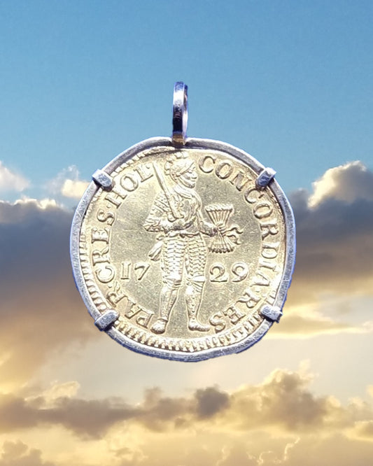 Vliegenthart GOLD PENDANT 1729 Ducat